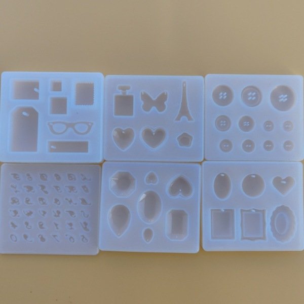DIY crystal drop glue pendant mold diamond letter button mirror silicone decorative ornaments for cross-border